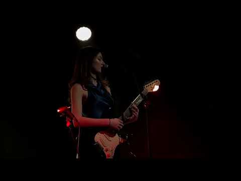 Lucca Mae performs 'The Real Thing' in Amsterdam