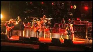 Kings OF Leon - FANS (Live SWU Music and Arts Festival, Brazil 2010)