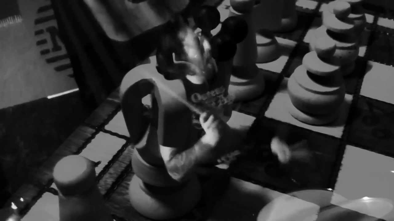 Obejrzyj The Senton Bombs - "Gambit" w YouTube Obejrzyj The Senton Bombs - "Gambit" w YouTube