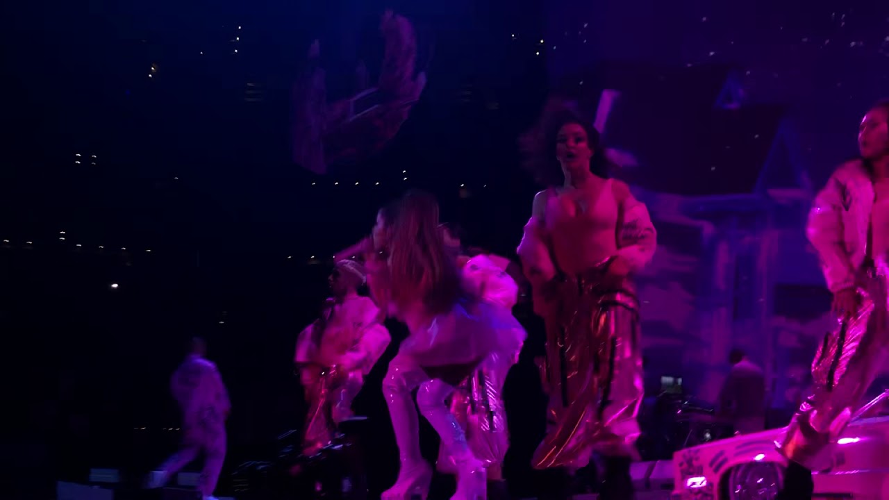 7 Rings — Ariana Grande 3/20/19 live