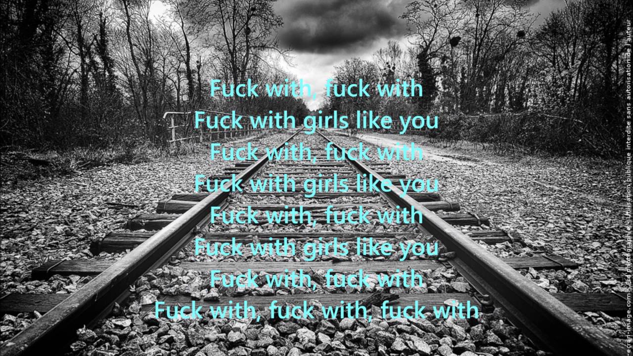 Blackbear - Girls like you (Lyrics) - YouTube