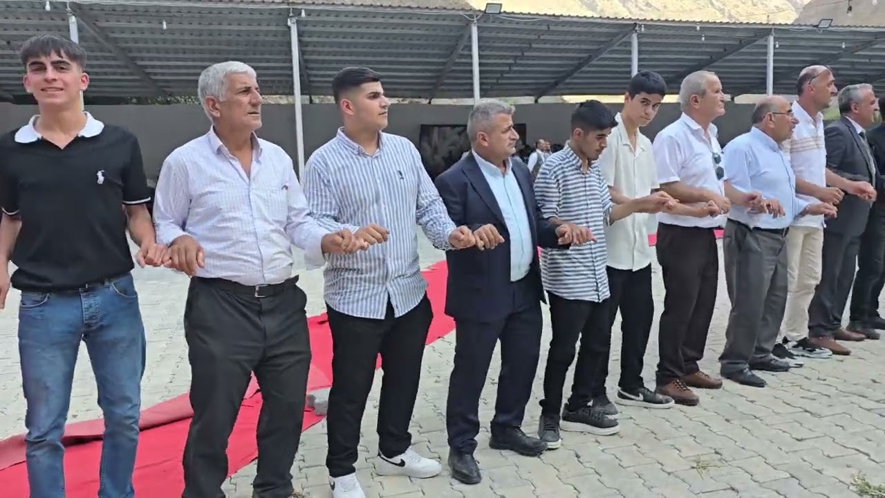 hozan şiyar yaşar Hakkari düğünleri (Govend Kürt Halayi)(Kurdish Wedding gevdan aşkanların düğünü