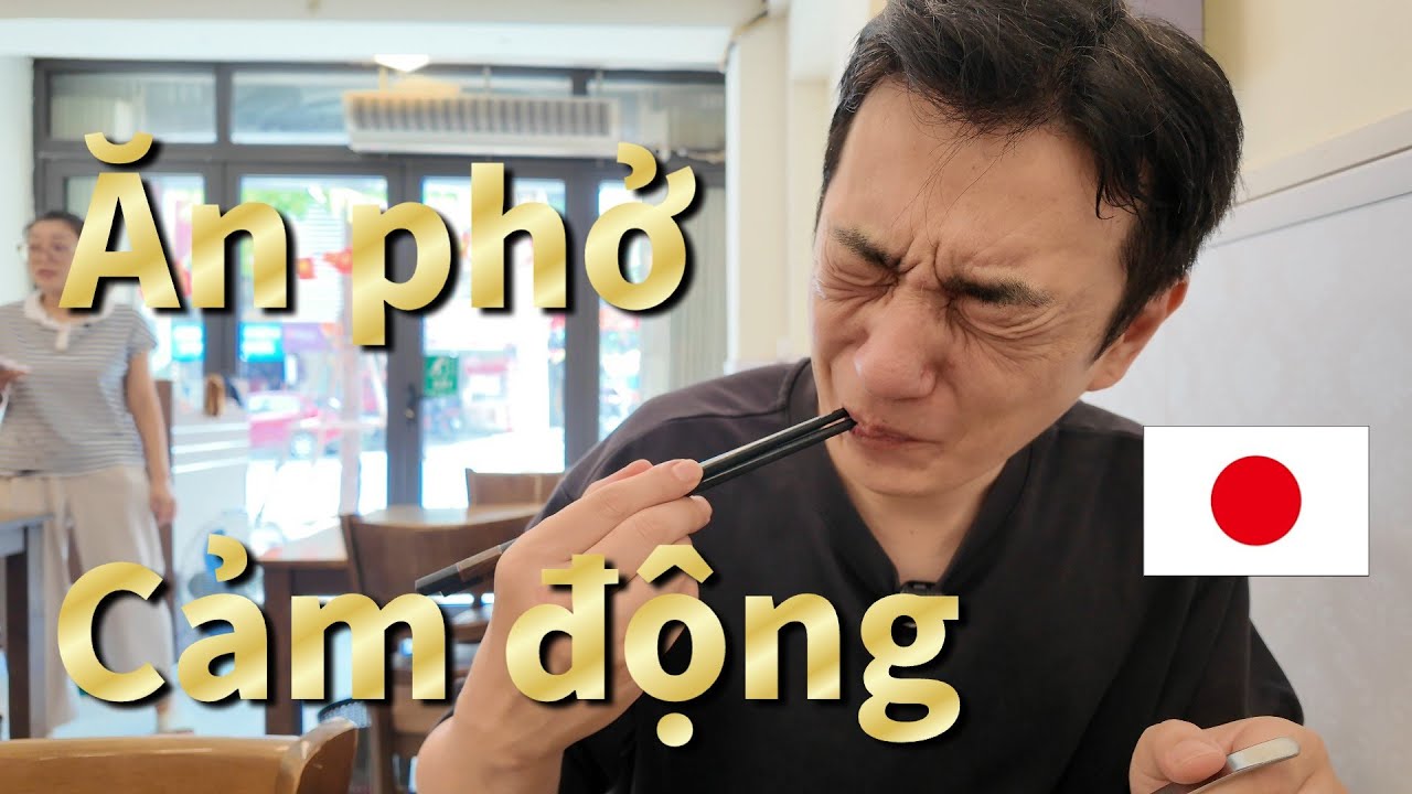 Người chú Nhật Bản thử thách ăn phở một mình ở Hà Nội