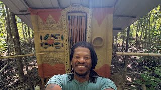 I bushcrafted a tiny cob house in the woods