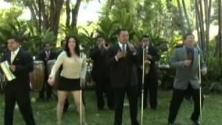 Video thumbnail of "Manuel Guillen y su Orq. Nueva Sangre Morena - MOSAICO DE CUMBIAS DE ORO video clip"