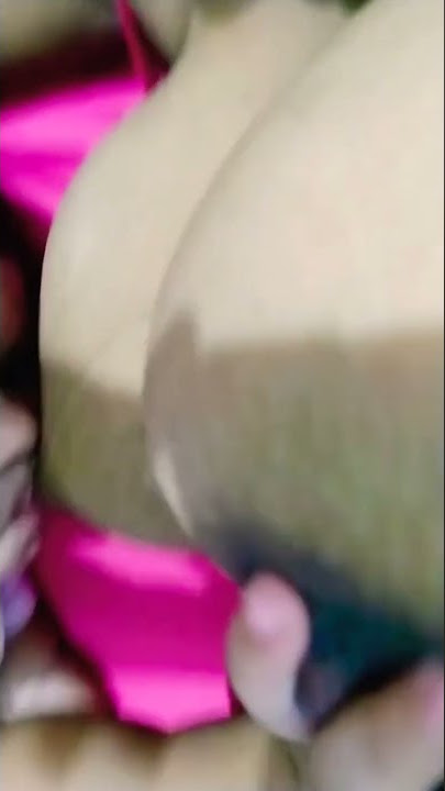 ibu menyusui anak nya dengan kasih sayang #shorts