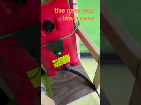 #lawnmowingbusiness #grassmowing #lawncare ⛽️ gasoline pump  🖕 gas can