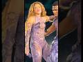 shakira live dance
