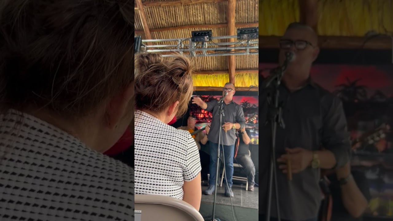 Piloto y Robertico .Tema:El Tema.Con Yoel y Osmany en la música. Sonia& Family. Miami 2026.