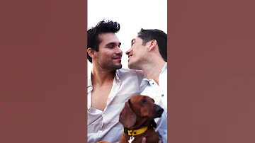 Gay Couple EVOL LGBT 