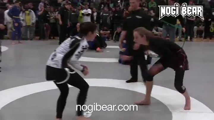 Female No-Gi Submission Grappling!  Colleen Furbec...