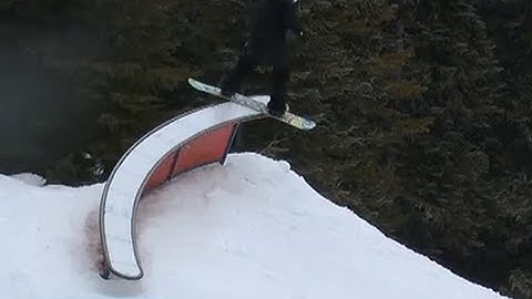 GNU STREET Review 2011 Snowboard reviews by Board Insiders (BTX banana snowboard)