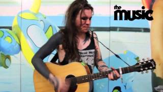 Vignette de la vidéo "Against Me! - True Trans Soul Rebel [theMusic Sessions]"