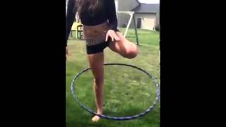 Hoop Tutorial: Getting leg inside the hoop from one-legged knee hooping