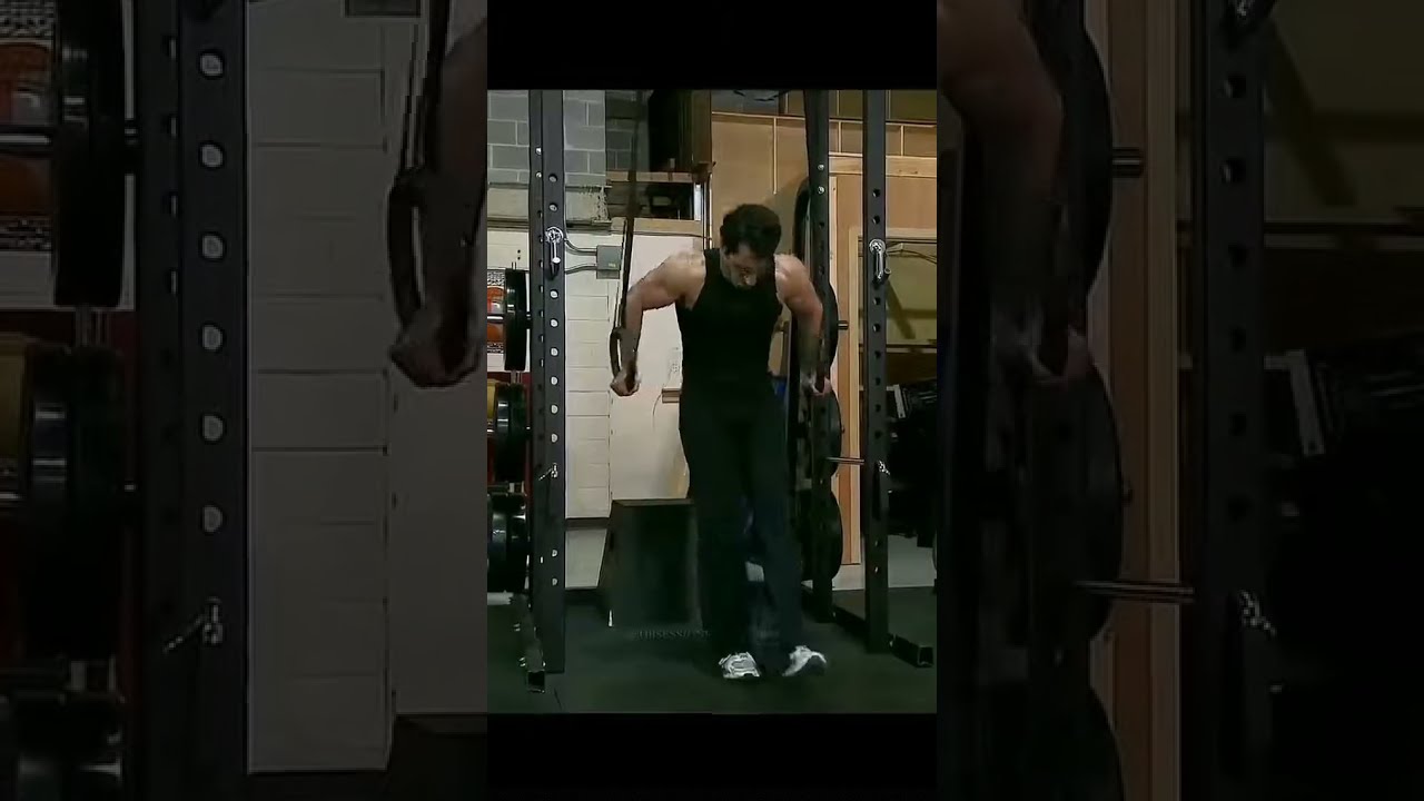 Henry cavill intense workout 😲