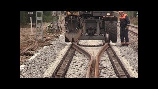 Ingenious Railway Workers... You Should See What Did This Workers.