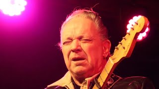 Jimmie Vaughan & The Tiltawhirl Band perform his song 