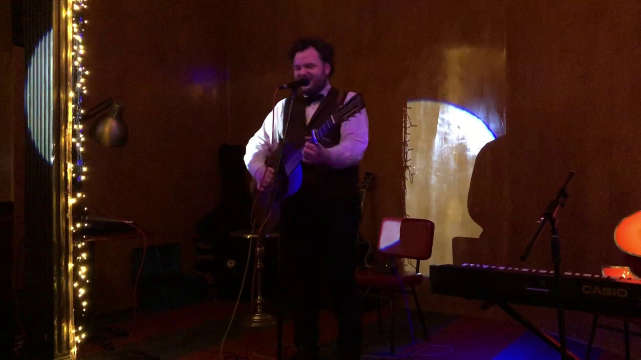 Svavar Knutur - Undir Birkitré