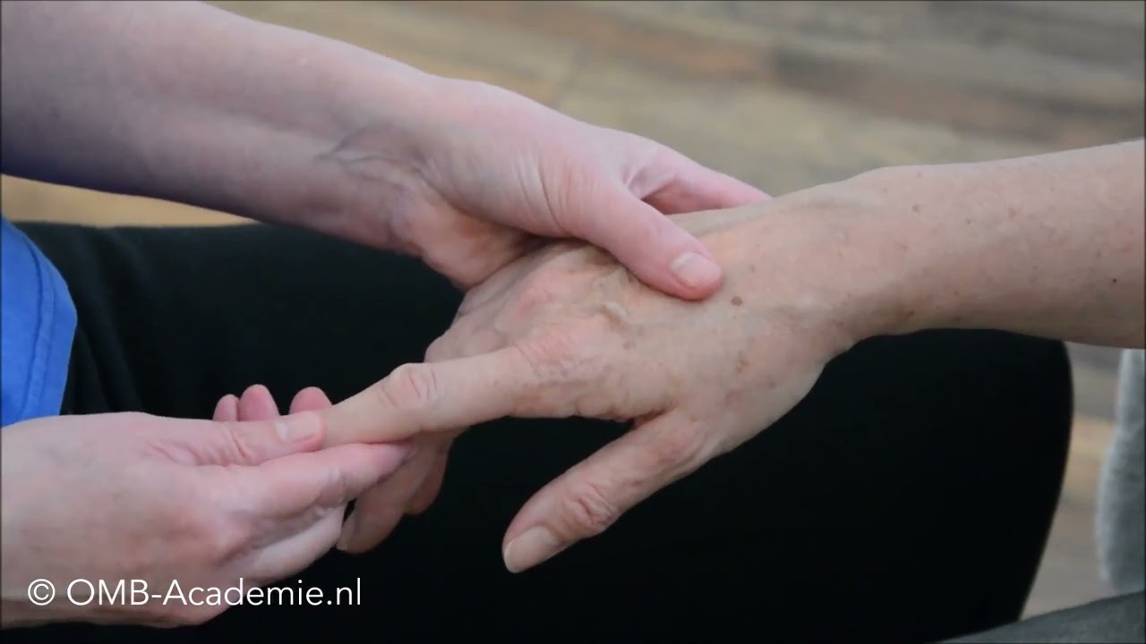Ontspannende massage van de vingers: Leer deze techniek thuis | Cursus Handmassage Preview