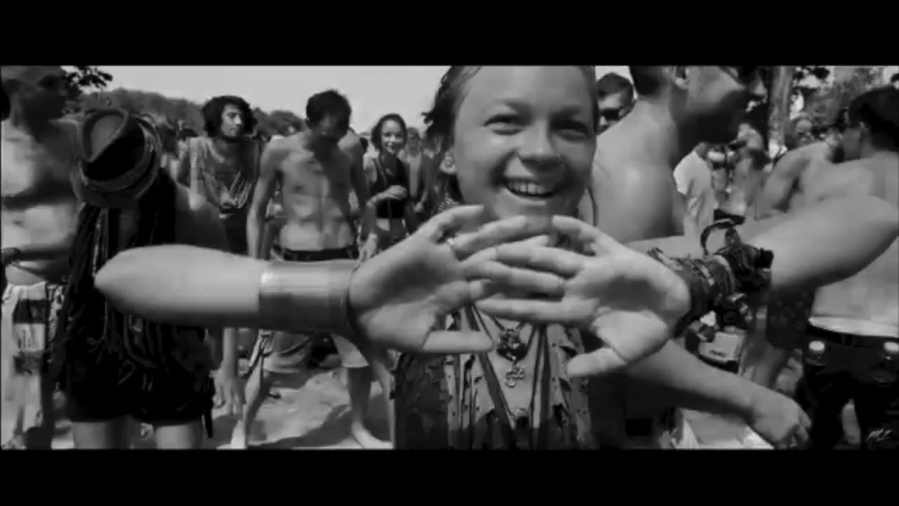 femmes - YouTube