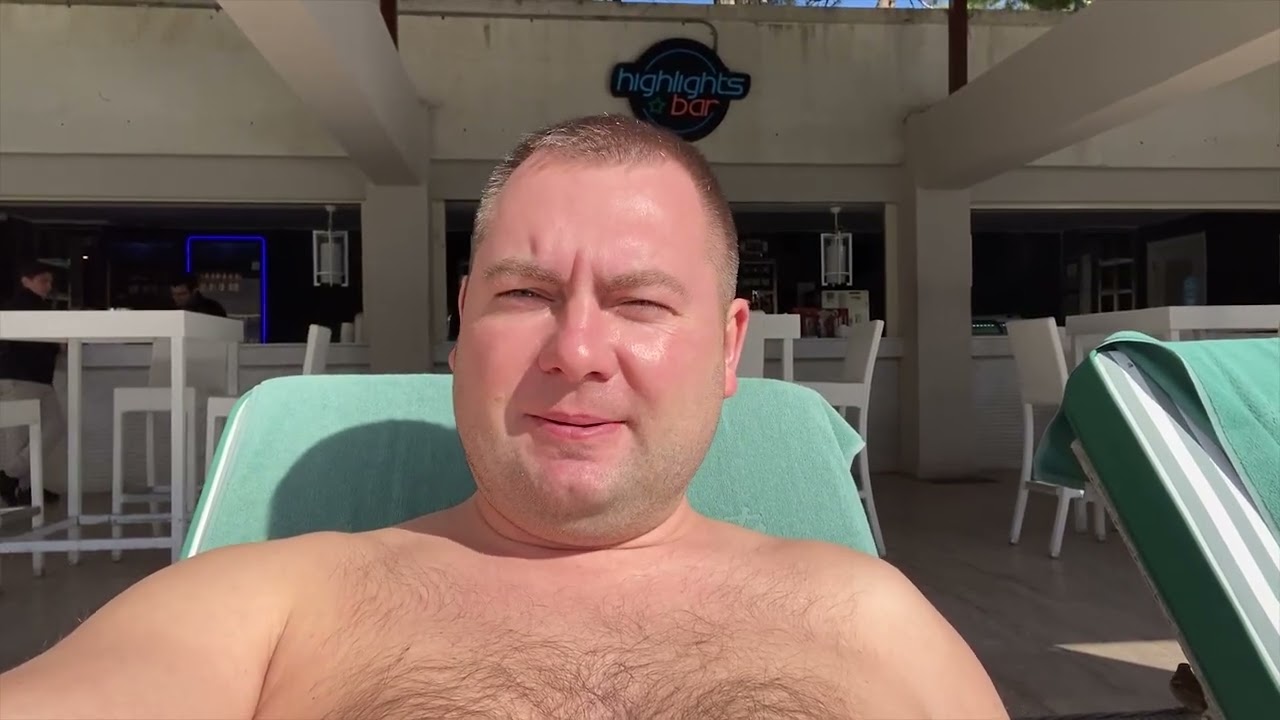 Шторм на море в Турции зимой — особенный подарок дочке