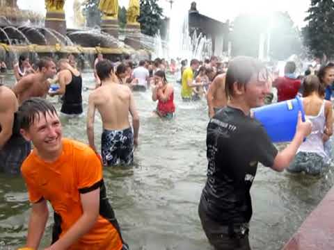 girls like you Водная битва. / Water battle. (04 08 12 4)