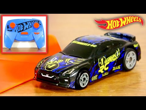 This size and this performance is amazing! Hot Wheels RC radio