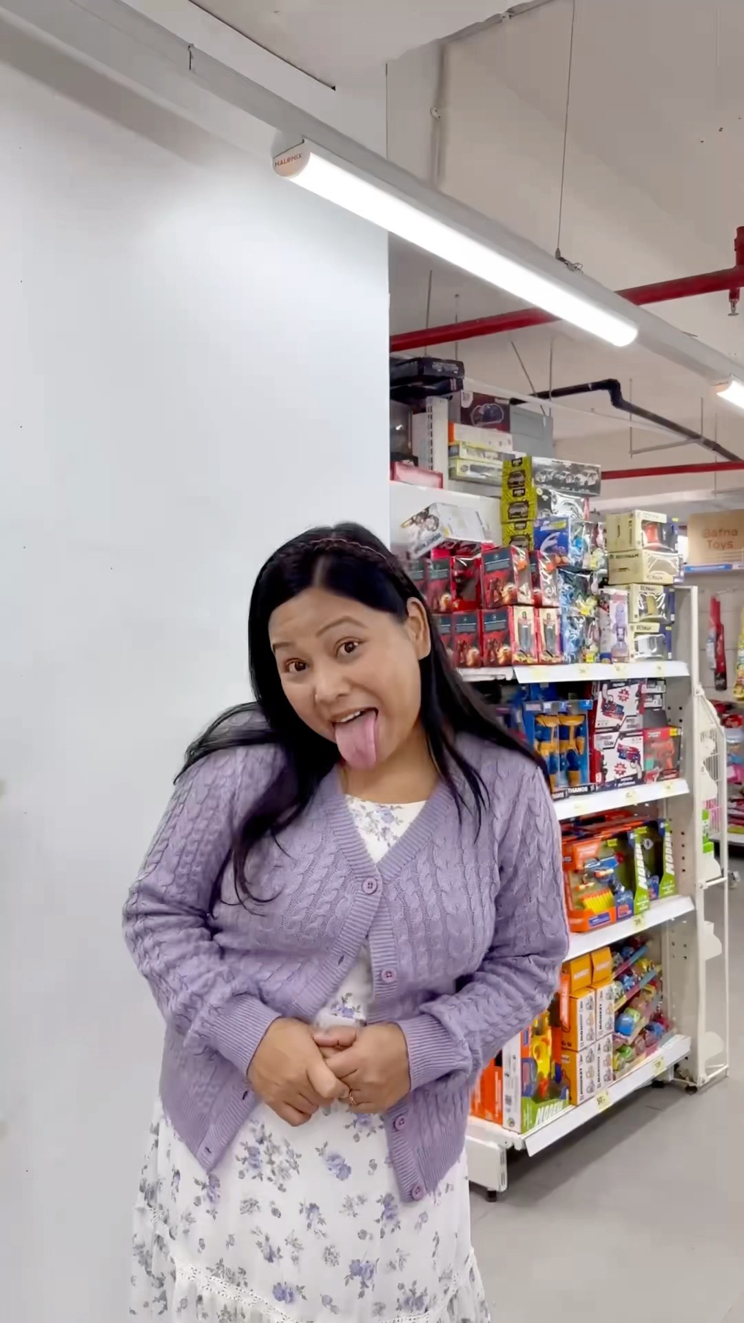 Mummy Ki Emoji Dekho