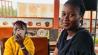 Mati,Yougo et Kady au Restaurant
