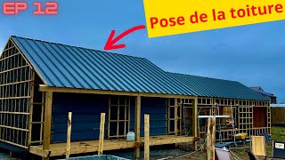 Pose De La Toiture En Bac Acier Et Pose De La Clôture En Brande. Ep 12