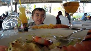 DAVID EL CORTIJO CASTILLO HINCHABLE COMIENDO 9 12 2018 3