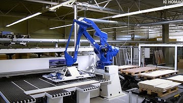 HOMAG SAWTEQ B-300 flexTec Robotic Panel Saw – Robot handling for the cutting process at Schönefeldt