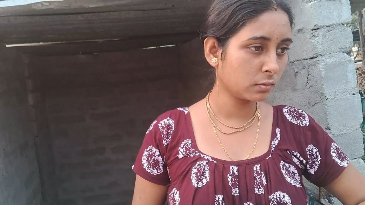 tumhaare chehare par yah kya hua dekho