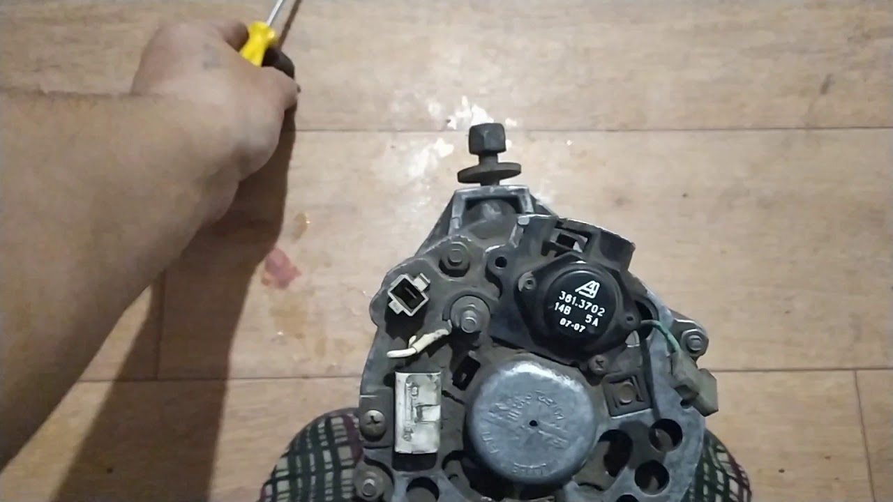 Замена генератора ВАЗ 2109 - YouTube