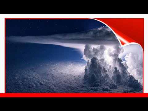 A Pilot Takes Amazing Photos Of Sky From His Cockpit And They Are Truly Breathtaking 😃