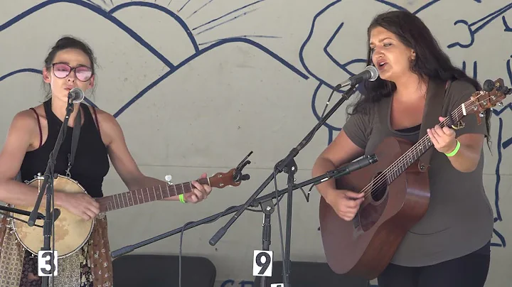Sarah Twigg & Elizabeth Baker - Sweet Baby James (...