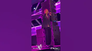 عمر دياب الي يمشي يمشي زي بعضه 