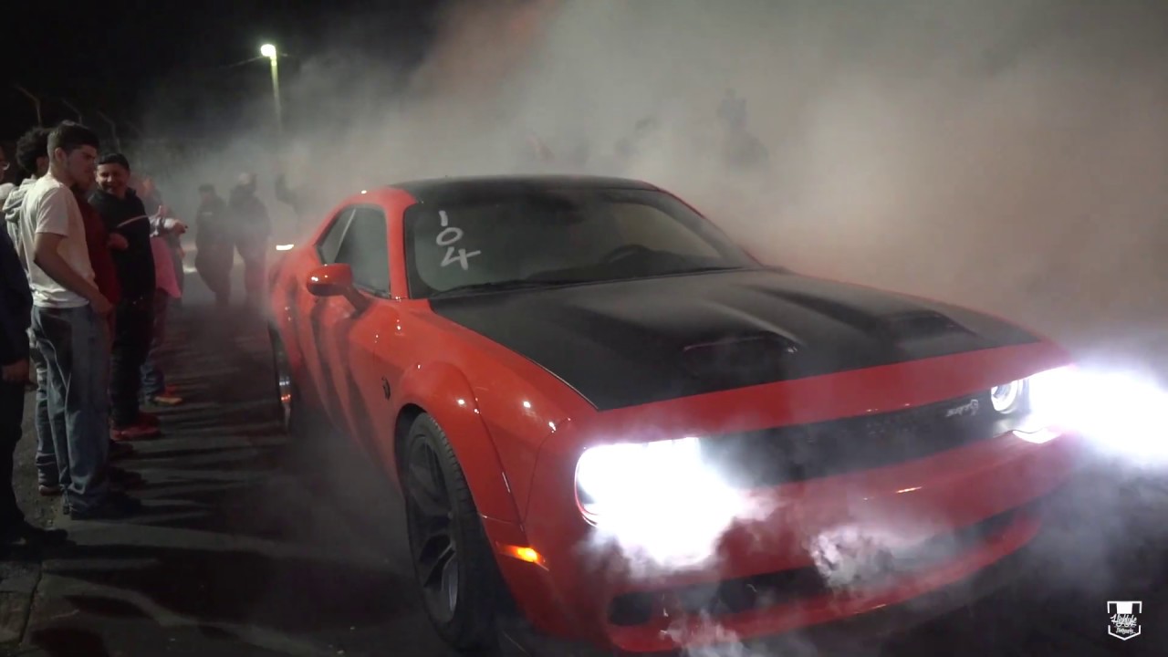 SUNDAY FUNDAY AT THE TRACK IN DALLAS! SILVERADO HOOD FLY UP DURING PASS