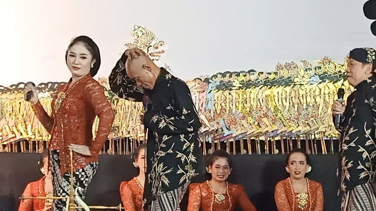 sulis eva cak mondol cak Yudho limbukan koripan bungkal ponorogo caping gunung derrrrr