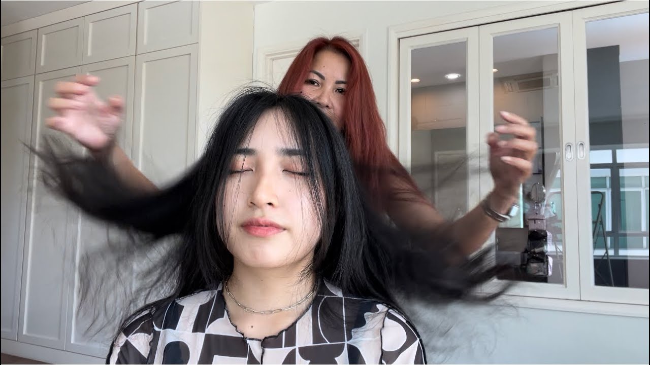 ASMR : Is Clare@ my niece impress with my head massage? @clareeeasmr