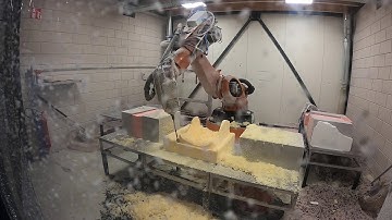 Robot milling very soft foam plastic. 5 Axis milling with a KUKA robot. Netherlands.