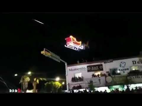 SANTA CLAUS CHOCA CONTRA EDIFICIO EN TLAXCALA