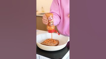 VALENTIJNSTOAST MET SPIEGELEI🧡Met deze toast met @pauwelssauces7319 scoor je bij iedereen #shorts