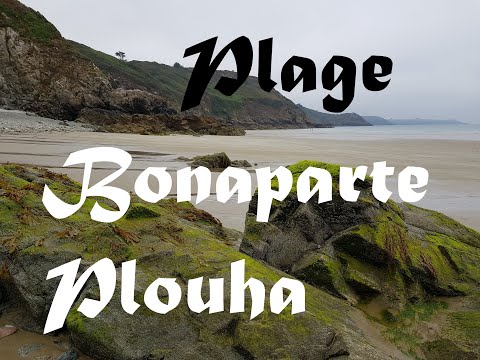 Plouha,  plage de Bonaparte  dans les Côtes d'Armor