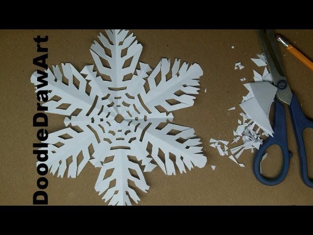 Tutorial: How to Make Paper Snowflakes – The Paper Mouse