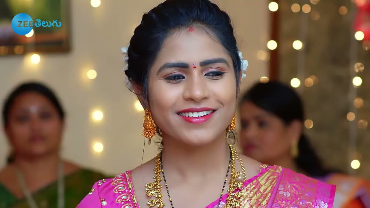 Khushi హాఫ్ సారి వేడుక. | Radhamma Kuthuru | Full Ep. 674 | ZEE Telugu