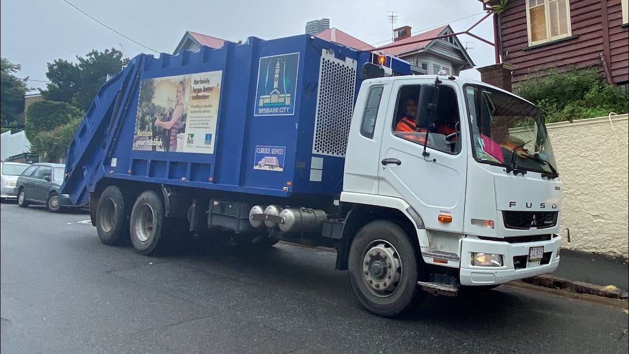 Brisbane bulk waste - YouTube