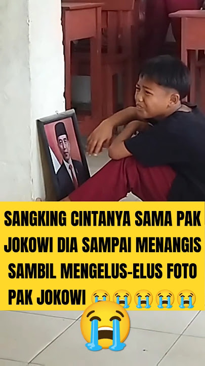 murid sekolah menangis saat foto pak Jokowi diturunkan ‼️‼️  #sedih #nangis #jokowi #murid #sekolah