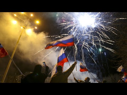 Alltag im Chaos: Bürgerkrieg in der Ostukraine | SPIEGEL TV
