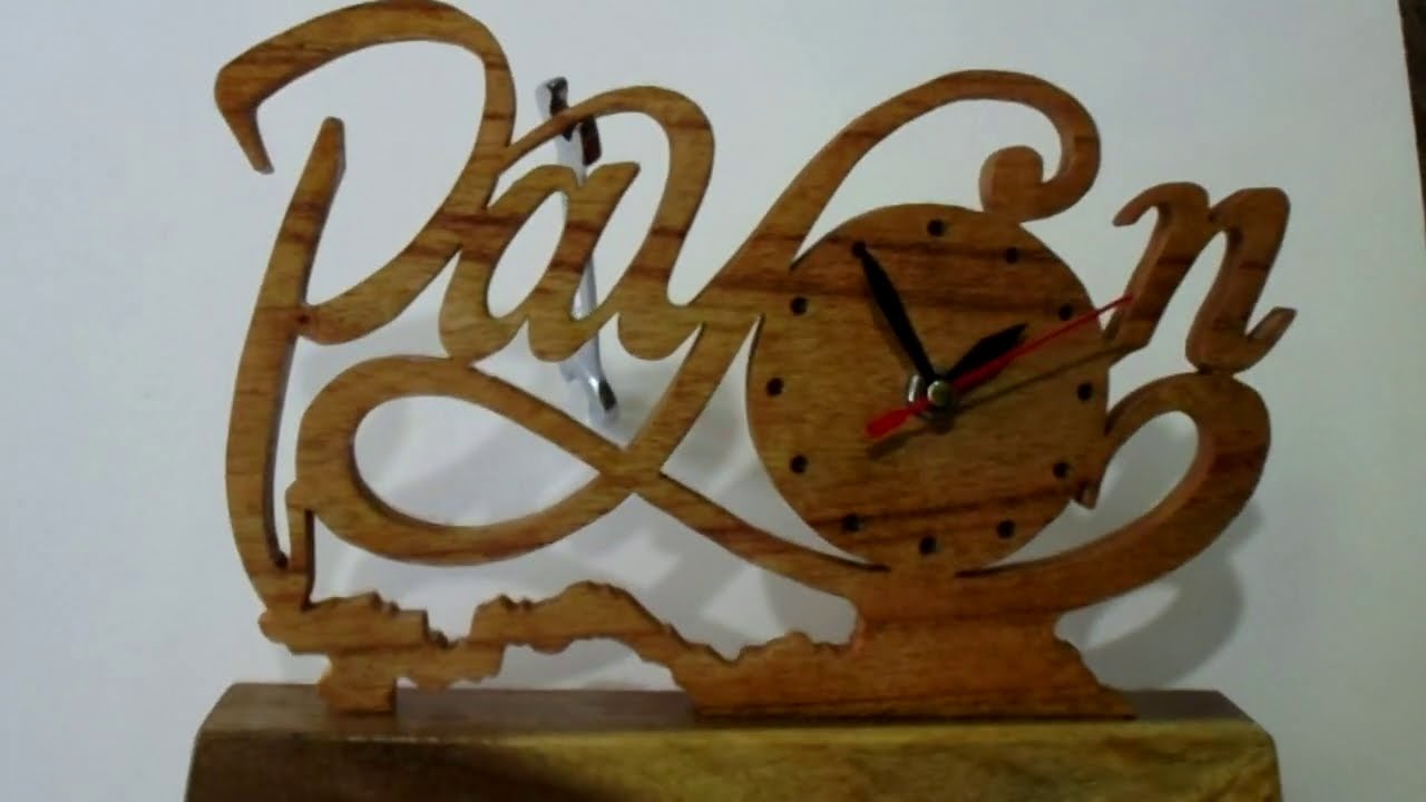 Buat Gantungan Kunci Hias Dari Gulungan Benang Berbahan Plastik Dihias Dengan Kain Perca Tali Dan Manik Mani Spool Crafts Wooden Spool Crafts Jewelry Making